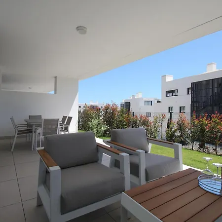 Happy Travel Jasmine Higueron * Fuengirola