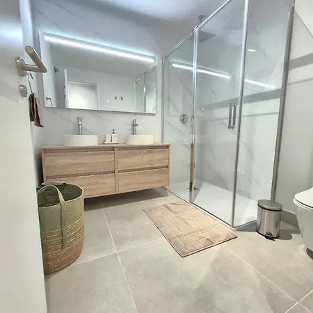 Happy Travel Jasmine Higueron * Fuengirola