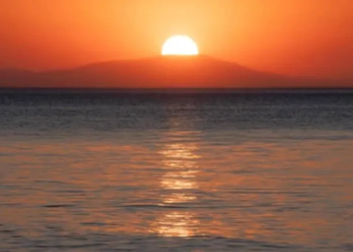 Happy Travel Jasmine Higueron Апартаменты *