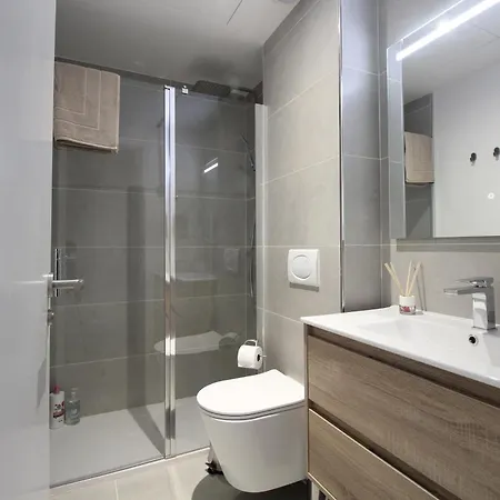 Happy Travel Jasmine Higueron * Fuengirola