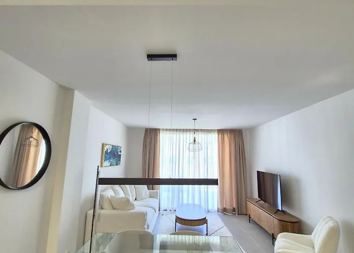 Apartment Happy Travel Jasmine Higueron