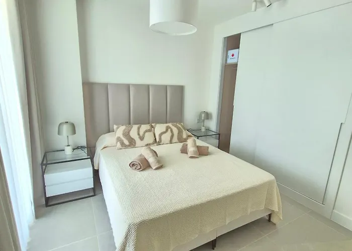 Apartment Happy Travel Jasmine Higueron